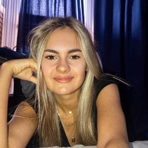 Meet your Posher, Gabrielle